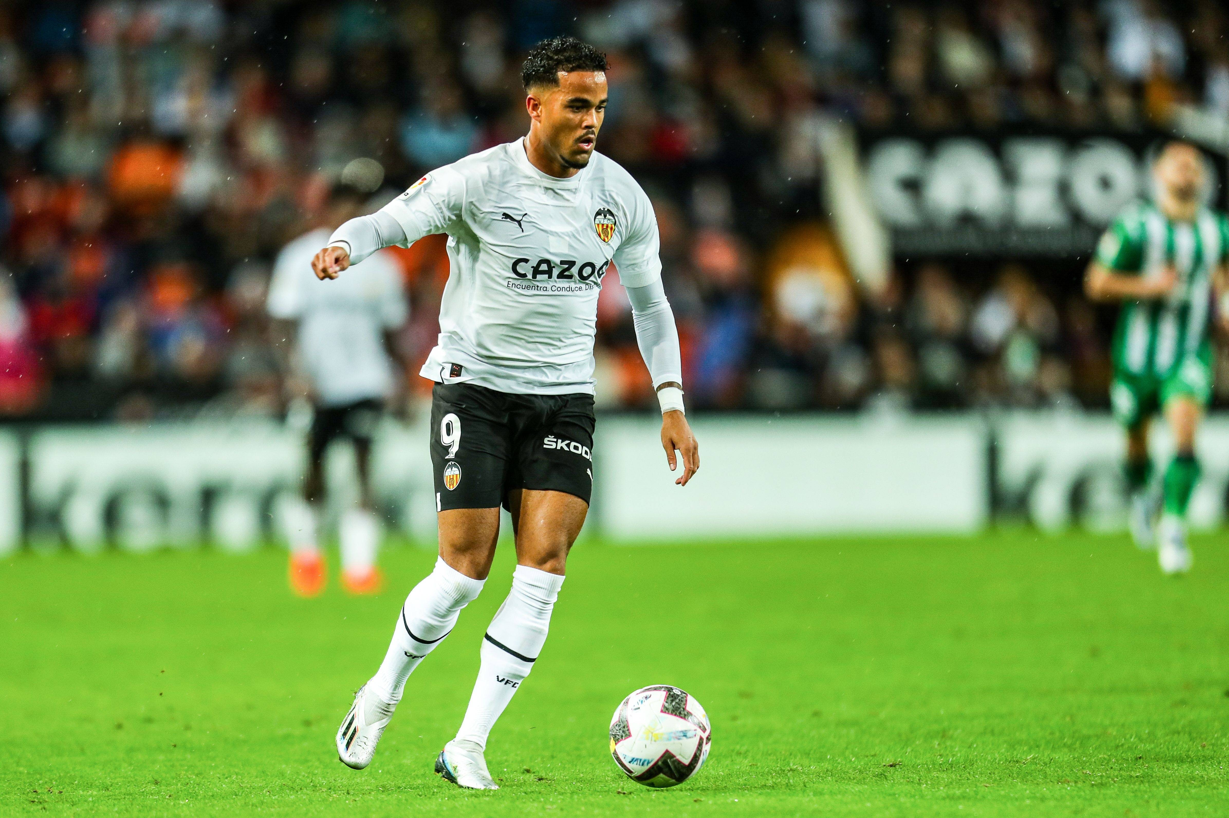 开云入口 -德甲窗口期再迎强敌，毕尔巴鄂竞技完成体检，主帅态度：气氛紧张，球队文化再被提及 