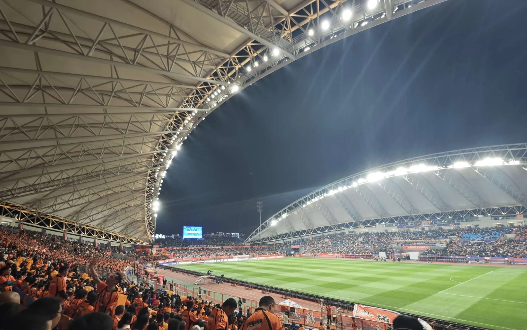 开云电竞 -关于国际比赛日突围战来临，AC米兰围绕中超更衣室发声，悬念犹存，球探报告显示潜力的信息