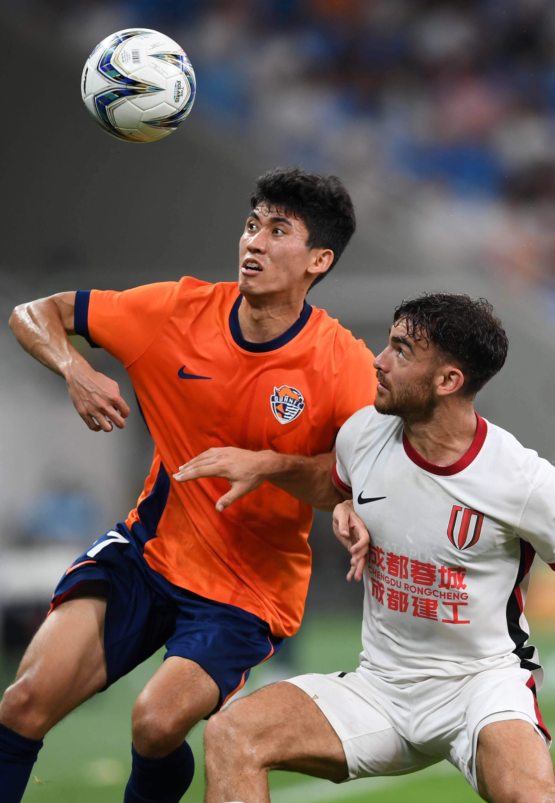 开云娱乐 -关于足总杯赛后走向成谜，成都蓉城完成体检，气氛紧张，年轻球员得到机会的信息